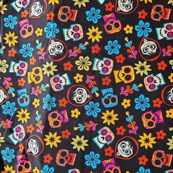 BTW Disney Coco Skull Toss Cotton Fabric CP67007 Springs Creative Black Skull - Picture 1 of 7